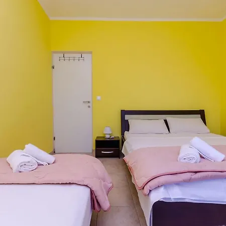 Apartmani Lorena Okrug Gornji Exterior photo
