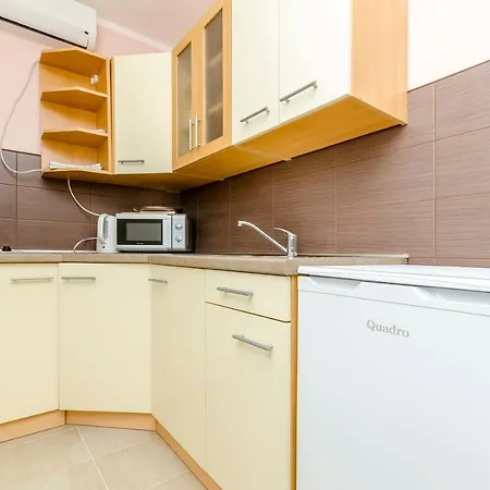 Apartmani Lorena Okrug Gornji Exterior photo