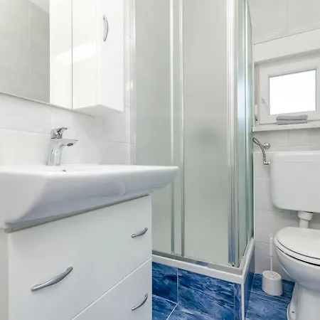 Apartmani Lorena Okrug Gornji Exterior photo