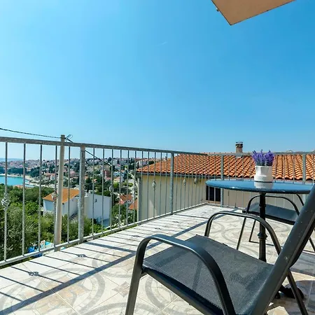 Apartmani Lorena Okrug Gornji Exterior photo